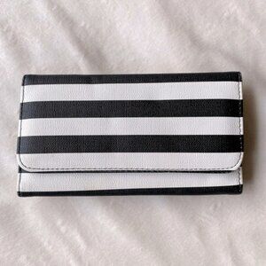 Kut from the Kloth Black and White Striped Wallet